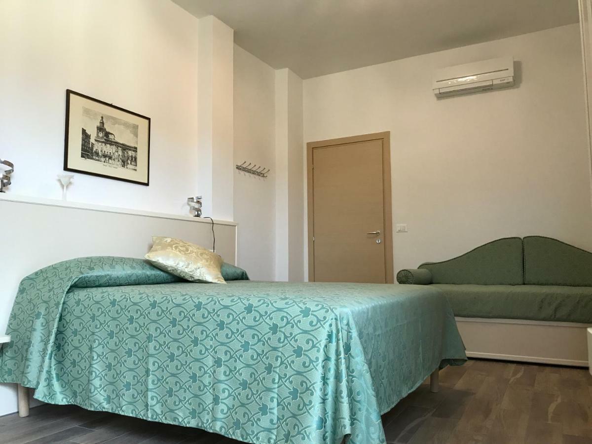 Guest House In Piazza Bologna Exterior photo